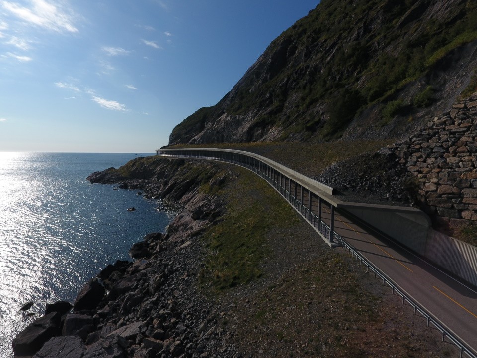 Rassikring langs E10 ved Hamnøyfjellet